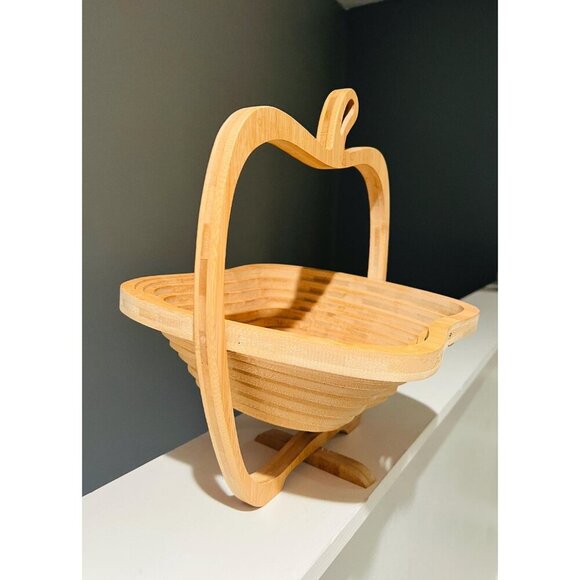 Apple-Shaped Wooden Collapsible Basket Trivet– Rustic Kitchen Decor - Picture 3 of 6